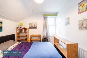 Bedroom- click for photo gallery